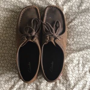 Chocolate brown Clark Wallabees